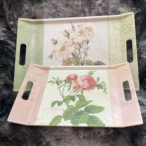 2  Melamine Handled Dinner TV
Lap Trays Roses Flowers Floral